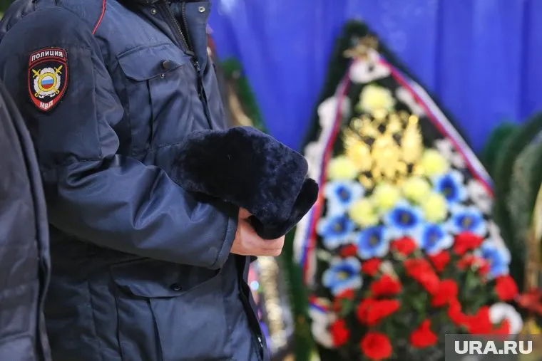 Прощание с убитым полицейским прошло 11 января