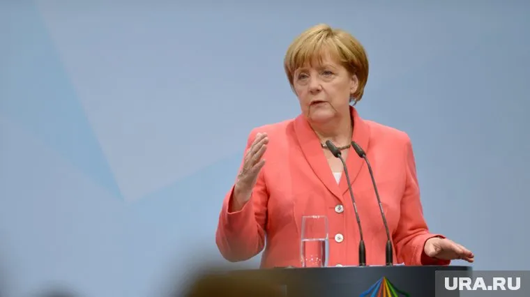 На Украине считают, что российские власти попытаются надавить на них через Ангелу Меркель