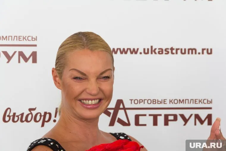 Анастасия Волочкова устроила себе праздник с сухим льдом «просто так»