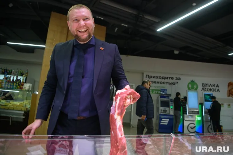 Депутат Владимир Смирнов и сам поддерживает фермеров, покупая мясо у них