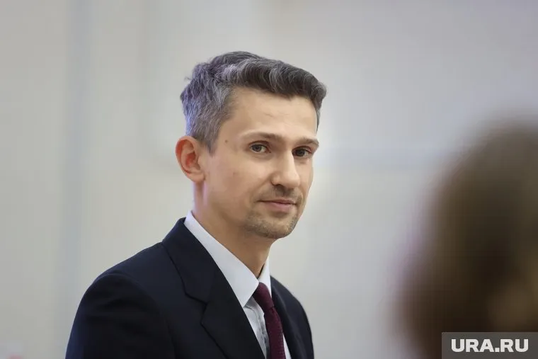 Алексеев вспомнил студенчество на поздравлении выпускников ФСБ