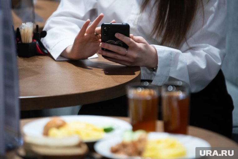 В Сургуте массово отравились студенты колледжа. Видео