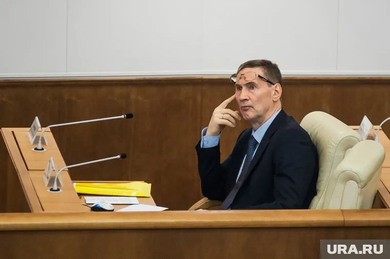 Зырянов заявил, что от передачи земли мэрии «хуже не будет»