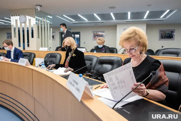 Из 30 кандидатов до второго этапа конкурса были допущены лишь пять человек