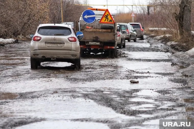 Объездную дорогу в Карчевской роще считают самой убитой в Кургане