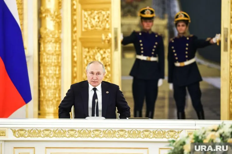 Президент РФ Владимир Путин вручил государственные награды в Кремле 12 июня