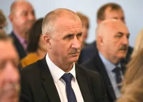 Сын курганского депутата взял к себе на работу бывшего мэра