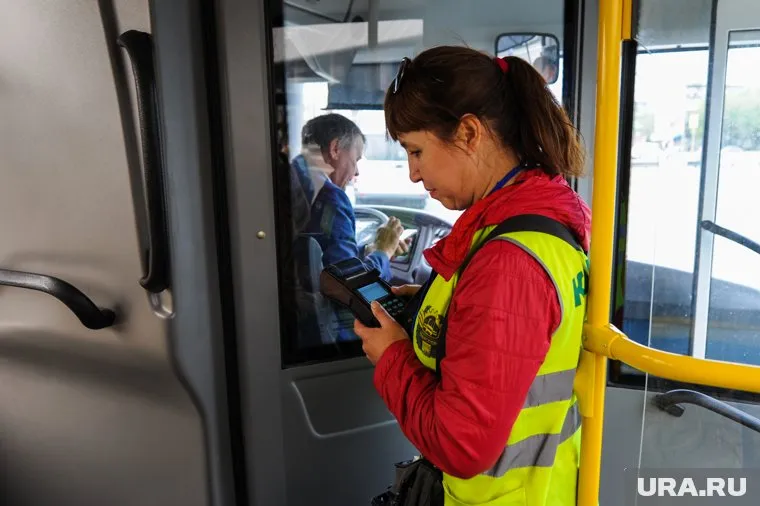 Жители Нового Уренгоя просят вернуть кондукторов
