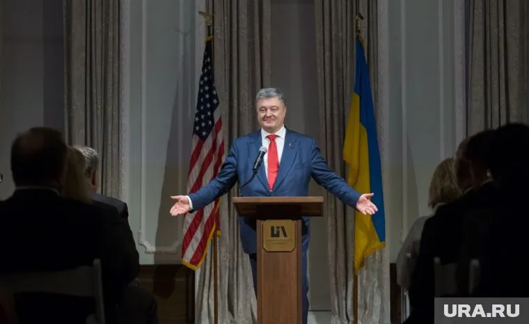 Порошенко пытается сделать украинскую церковь независимой