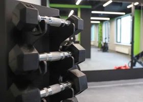 Солист группы «Братья Грим» был замечен в одном из фитнес-клубов Кургана