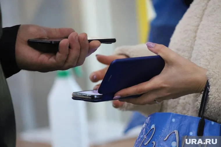 В 7-ми регионах РФ с 1 декабря понадобится QR-код для посещения общественных мест