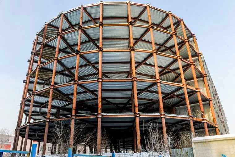 Долгострой Артура Никитина на улице Васенко. Челябинск