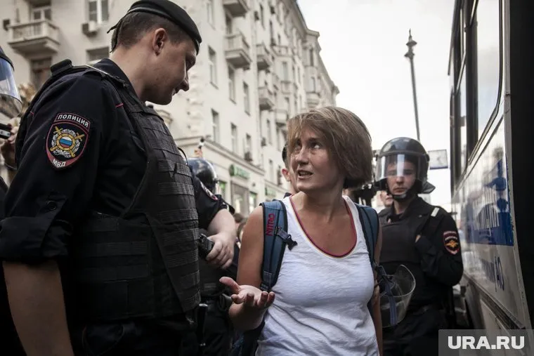 Противостояние оппозиции и власти продолжается в Москве второй месяц