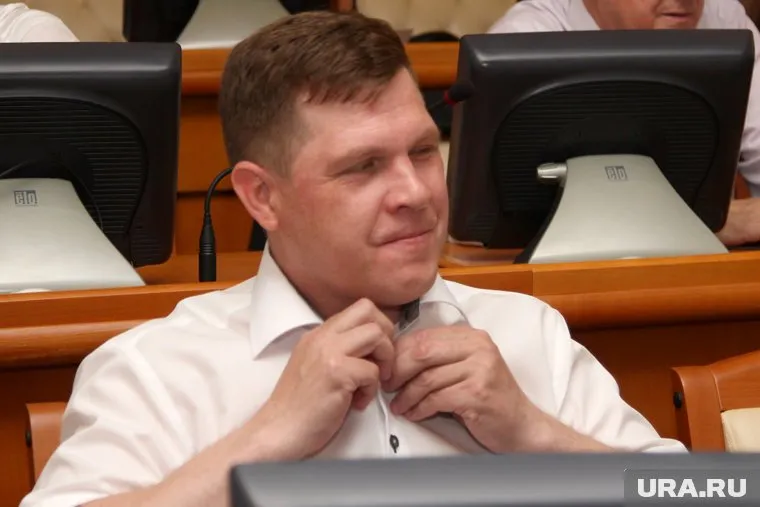 Предыдущей должности Руслана Пустозерова лишили после проверки ОБЭП