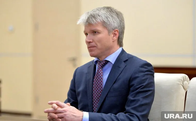 На то, что олимпийская чемпионка может стать чиновником,  надеется глава минспорта Колобков