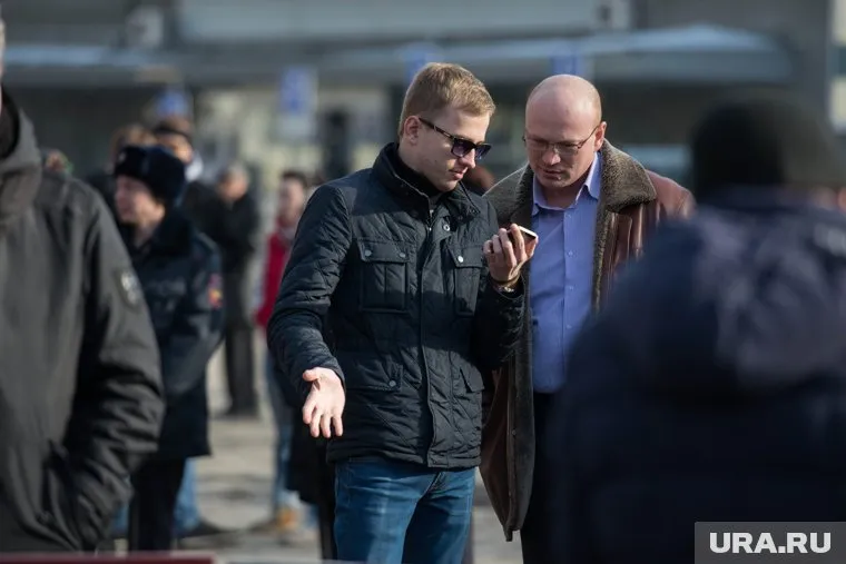 Дмитрий Катаржин (на фото по центру) стал самым богатым медиаменеджером Свердловской области
