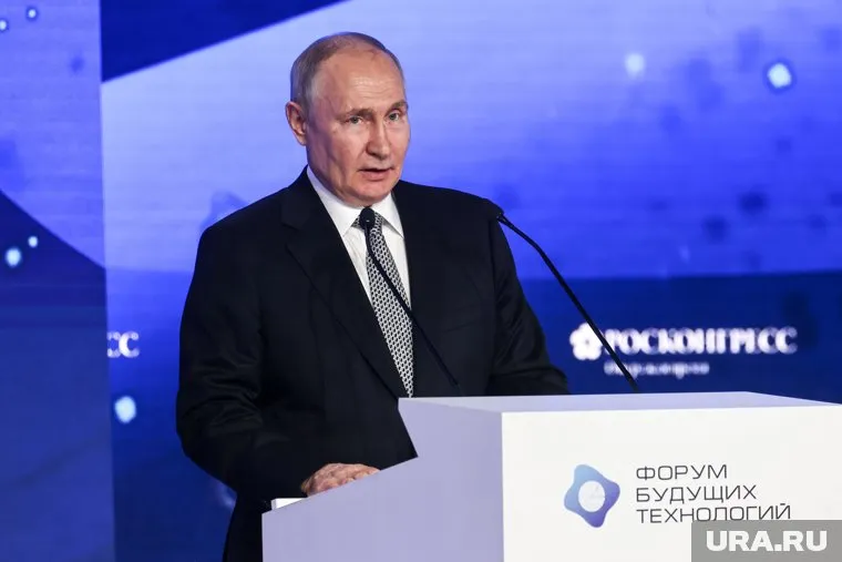 Ранее МУС выдал ордер на арест Владимира Путина