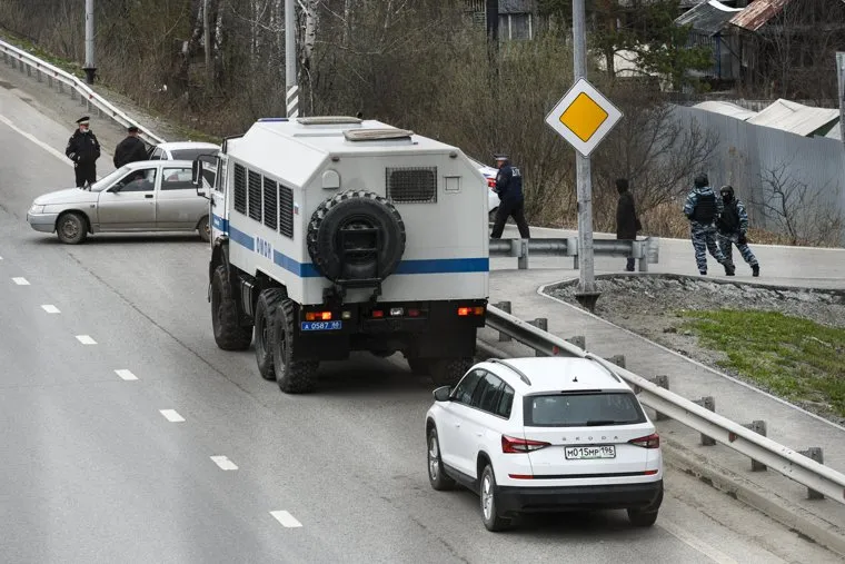 Место антитеррористической операции в Екатеринбурге, где уничтожили трёх террористов. Екатеринбург