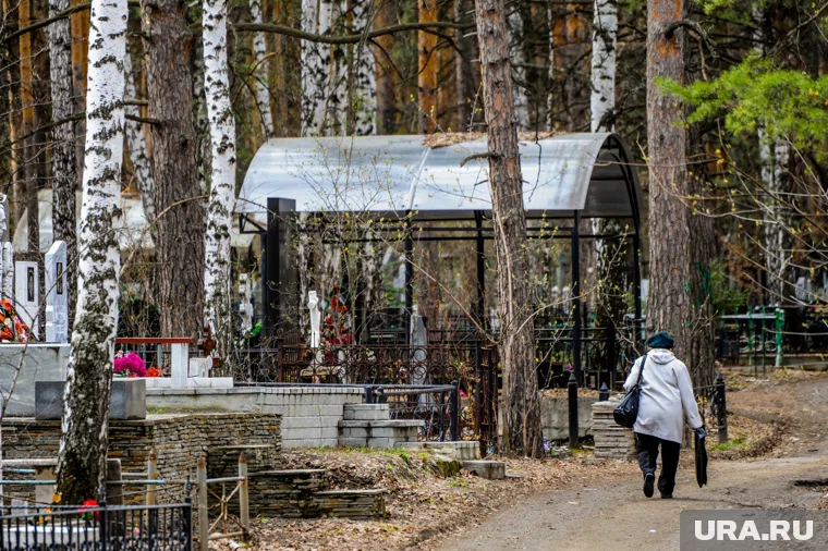 Женщина предположительно ушла в сторону погоста