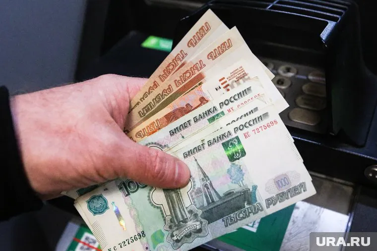 Житель Ревды перевел мошенникам миллион рублей