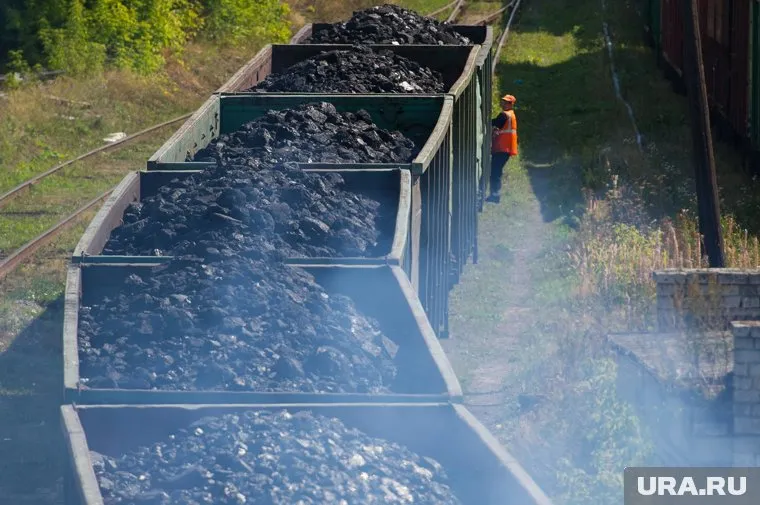 Европейские страны через Россию приобретают уголь из ДНР и ЛНР