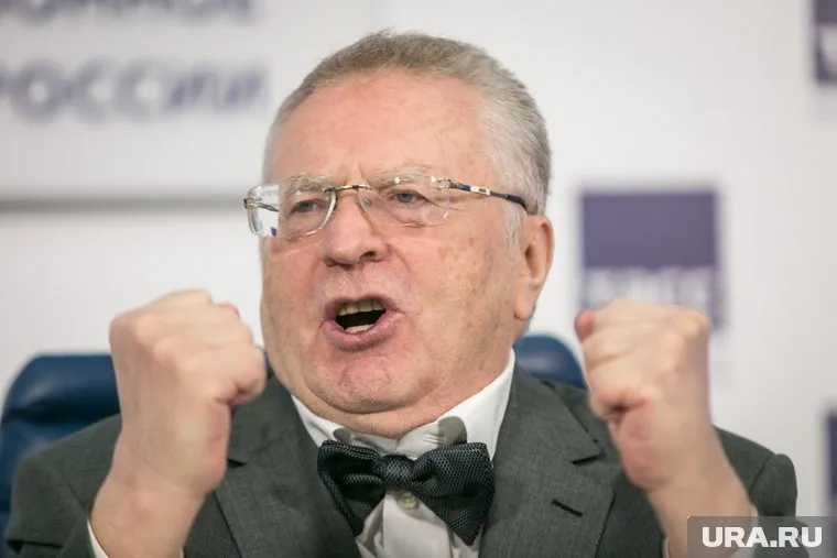 Политические дебаты в России, по мнению экспертов ЭИСИ, должны вернуться к формату телешоу