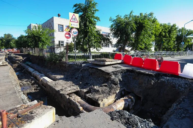 Ремонтные работы КГК по ул. Савельева,  Пушкина и М. Горького. Курган