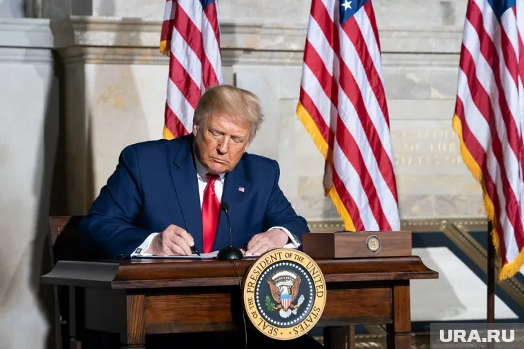 Трамп обещал Зеленскому немедленно отправить 10 ракет-перехватчиков для Patriot