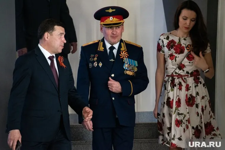 Дальнейшие карьерные планы Михаила Богинского (в центре) пока не раскрываются