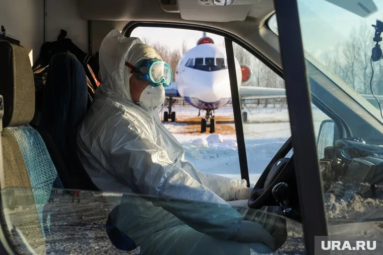 Российские военные вирусологи летят в Италию