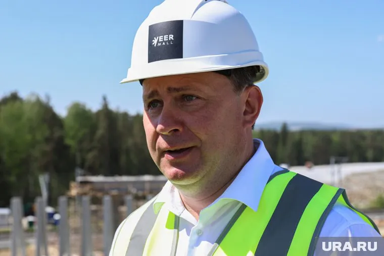 Мэр Нижнего Тагила Владислав Пинаев поделился кадрами ремонта Демидовской больницы