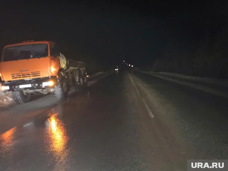 В Октябрьском районе мужчину сбил сначала «КамАЗ», а затем «Лада Приора»