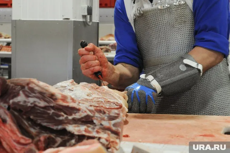 Вместо говядины в банки упаковали свинину 