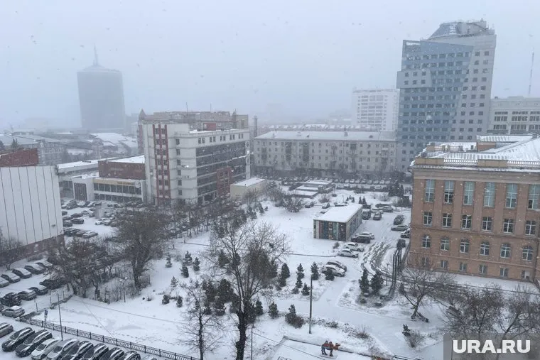 На Челябинск 11 апреля обрушился снегопад (архивное фото)