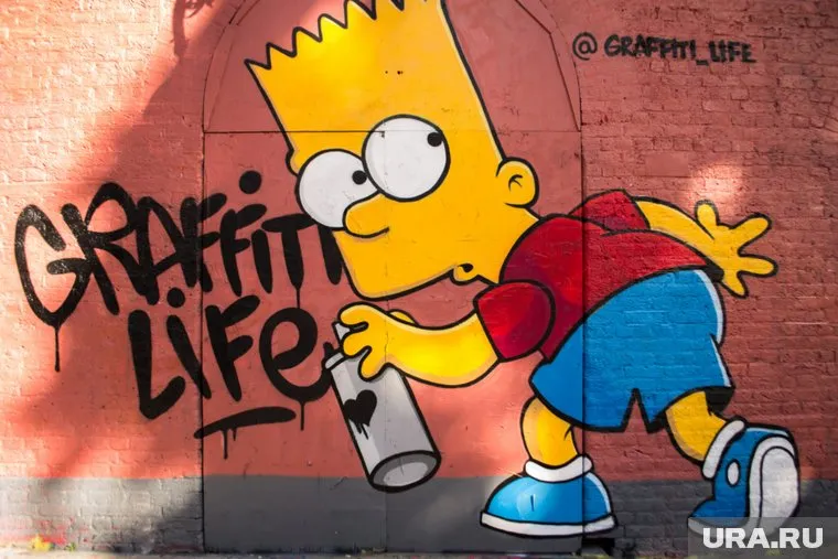 Вдохновением для британских полицейских стал, по всей видимости, мультсериал «Симпсоны»