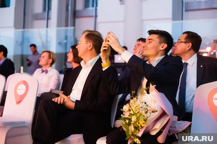 Идею «Народной премии» Ринат Низамов подсказал Виктору Шкулеву