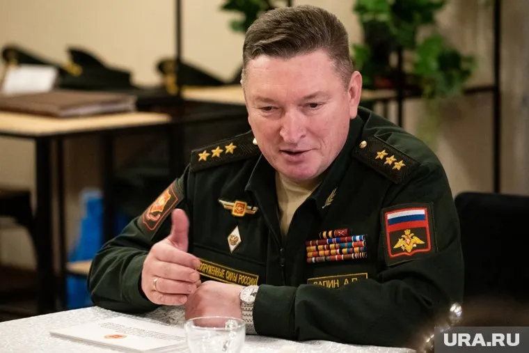 Александр Лапин является танкистом по военной специальности