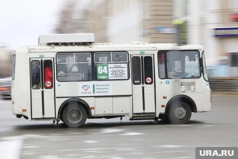 Курганцы пожаловались на духоту в автобусах