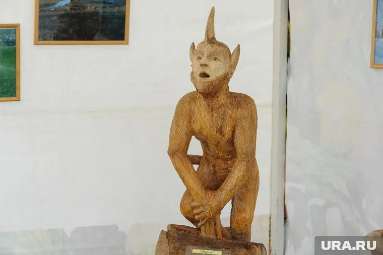 Поведением черта в игре можно управлять