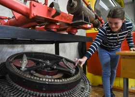 ТАСС: список опасных для женщин профессий сократят в России к 2027 году