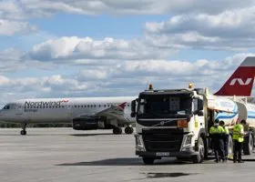 В авиакомпании рассказали, как пытались спасти умершую в самолете из Екатеринбурга