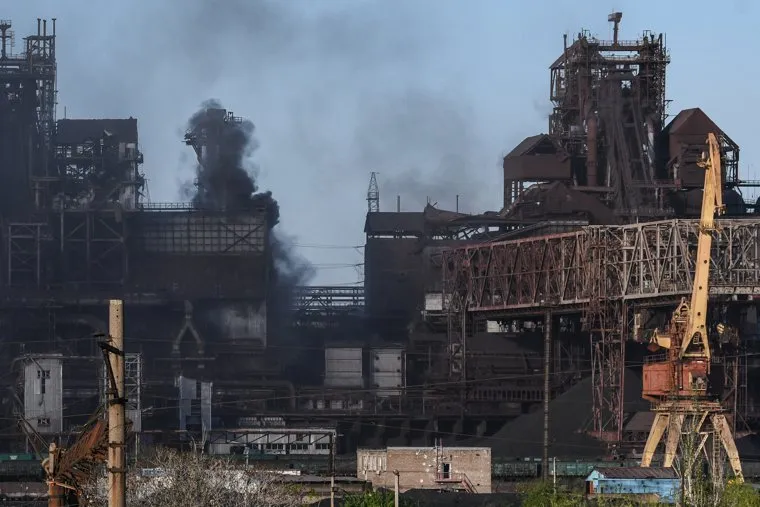 Мариуполь в период вывода гражданских лиц с завода Азовсталь. ДНР/Украина