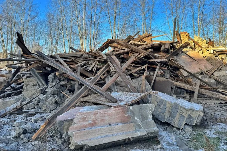 Снесенный дом по улице Коли Мяготина. Застройщик «Атлант». Курган