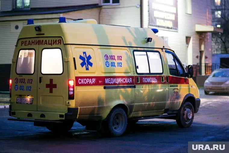 Легковушка столкнулась с большегрузом