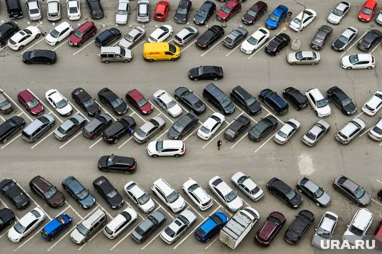 Власти закрепили требование «одна квартира — одно машиноместо»