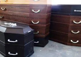 Курганским похоронщикам выдали газовые баллончики после конфликта с конкурентами