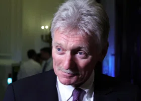 Слухи о потере доверия Кремля к Лаврову, запрет вейпов: о чем Песков рассказал журналистам