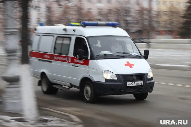 Пешеход получил телесные повреждения и был госпитализирован в БСМП