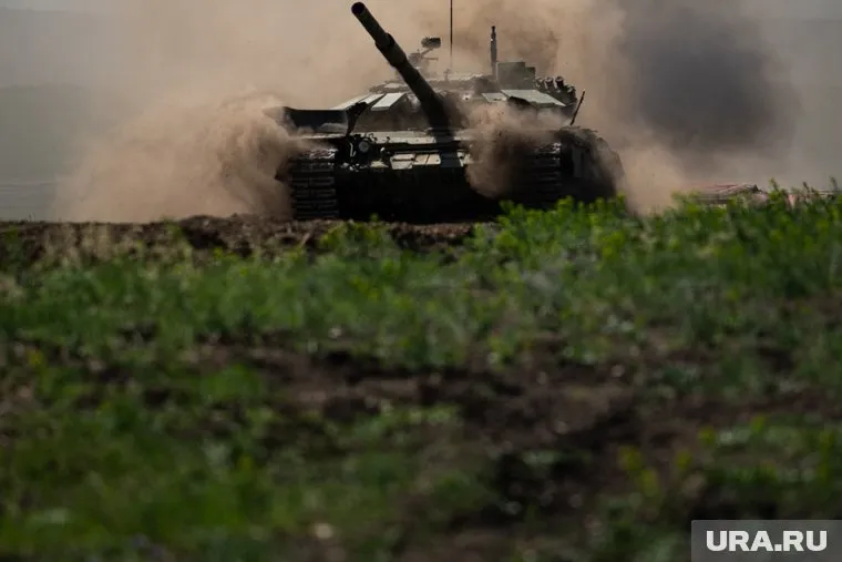 У боевого робота есть автоматическая пушка