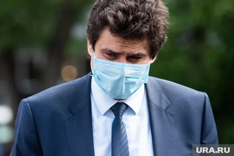 Разбирательством о сносе павильона над «Бажовской» Александр Высокинский хотел запустить возвращение муниципалитету захваченных бизнесом земель